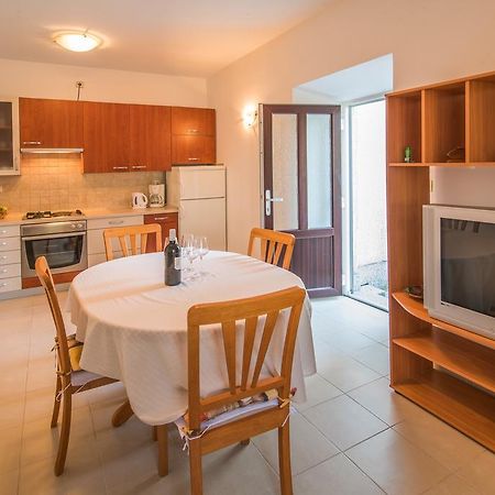 Apartment Ana 1 Malinska Dış mekan fotoğraf